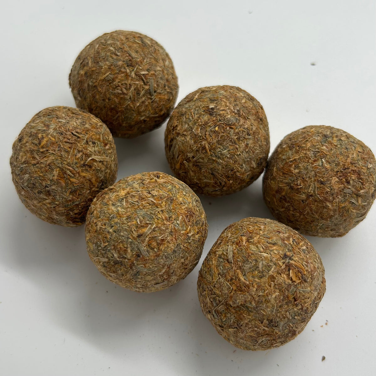 Dried Hay & Calendula Balls Small Pet Treats 6 Pack
