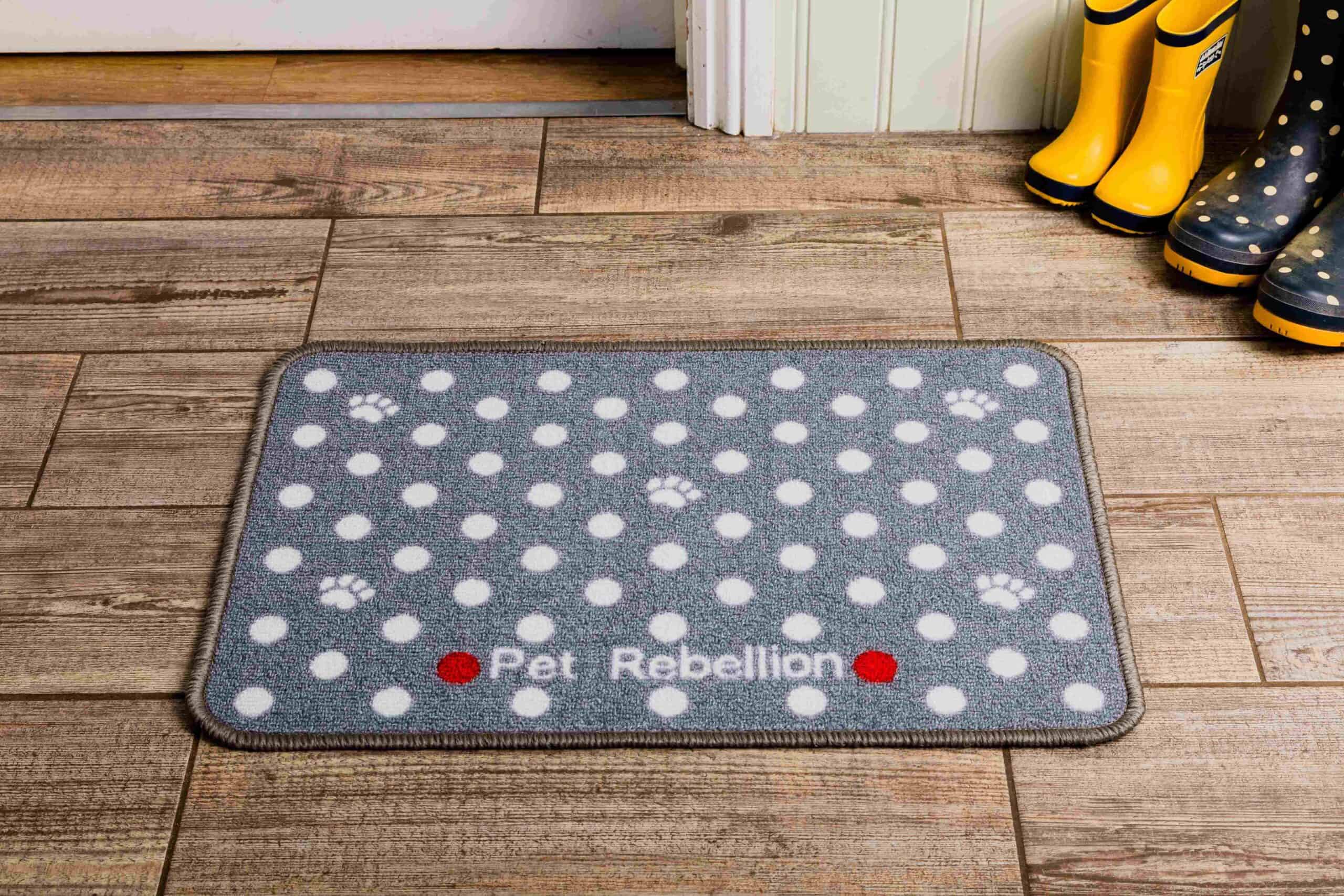 Pet Rebellion Absorbent Feeding Mat 40x60cm Polka Design