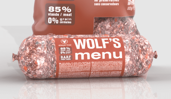 Wolf's Menu Beef Essential Roll 1kg