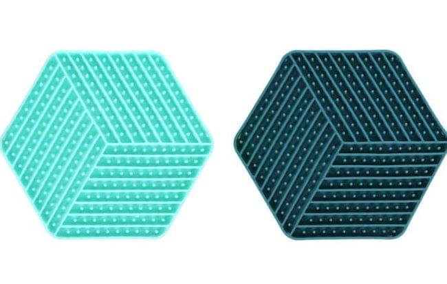 Flamingo Hexagon Lick Pad
