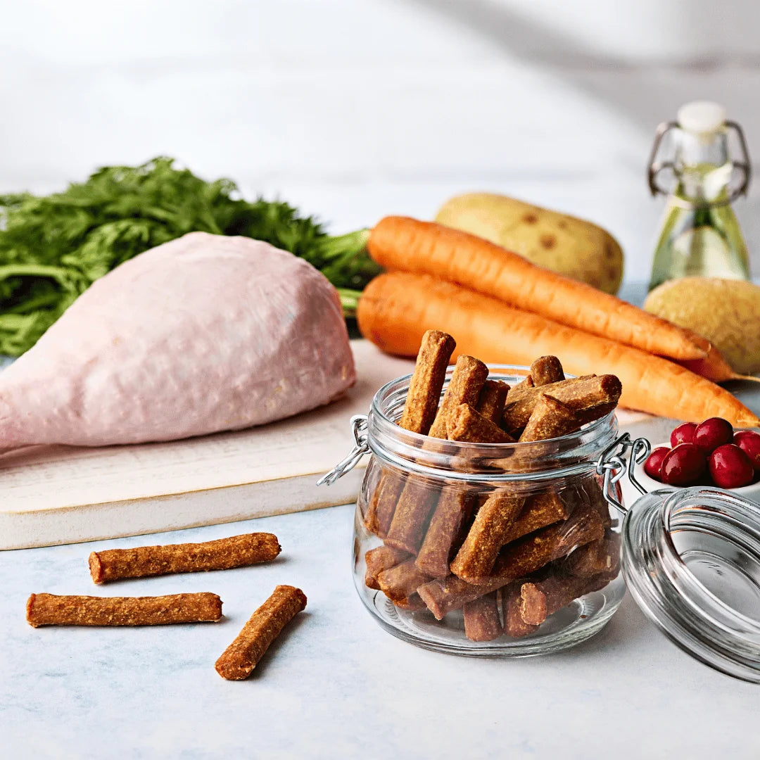 Naturo Rewards Turkey & Cranberry Meaty Sticks 70g