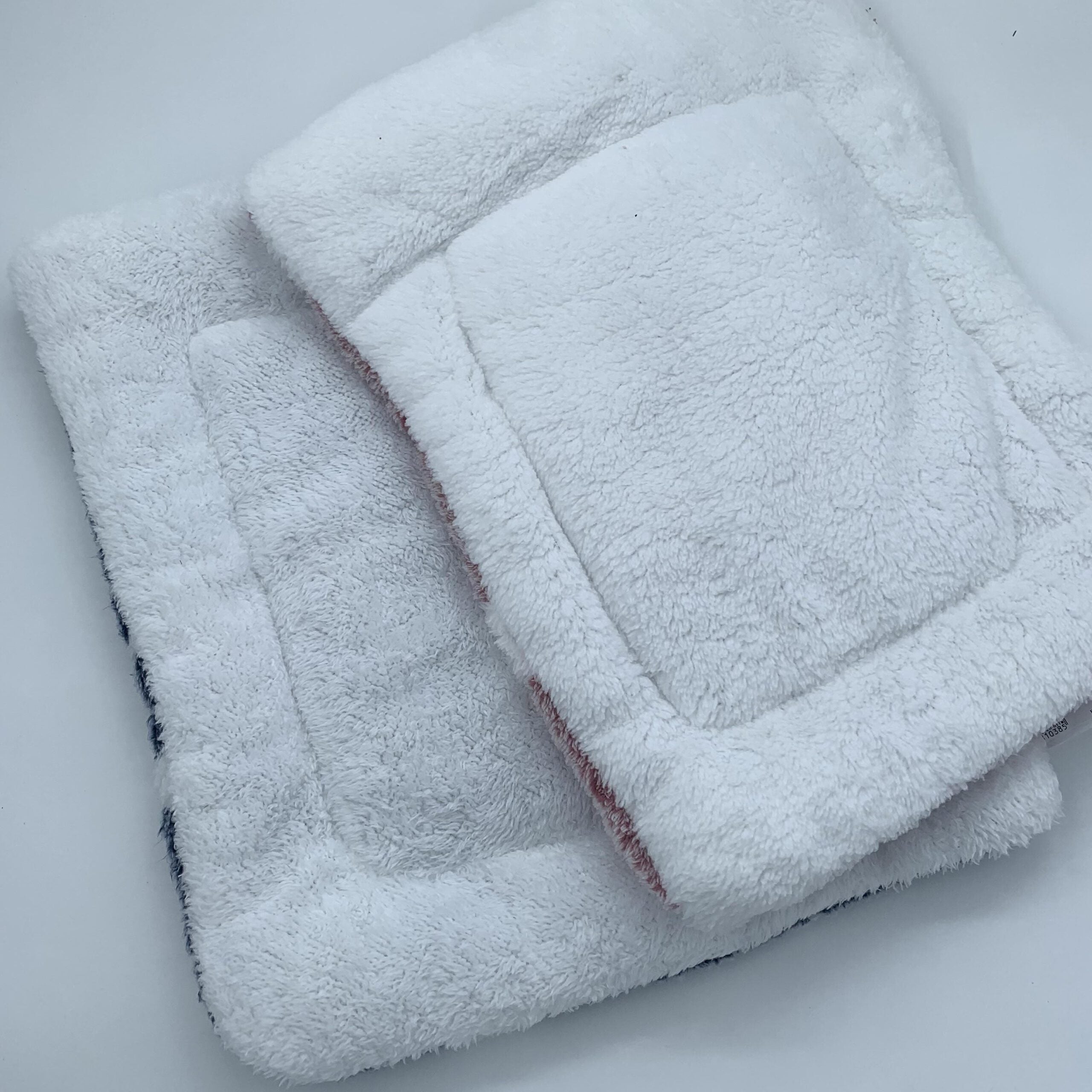 Cozy Fur Mat for Small Pets 32x25cm