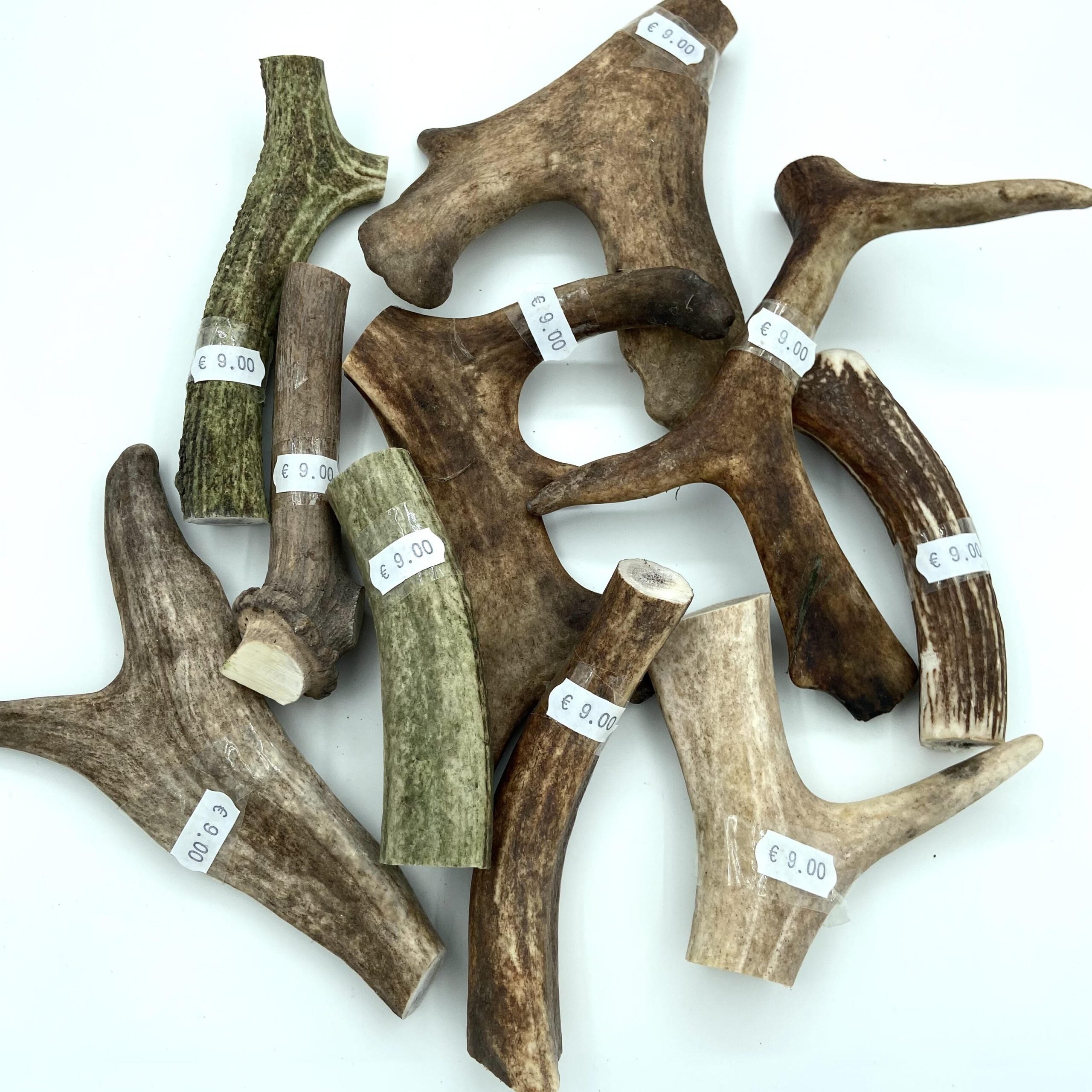 Deer Antler Pieces Natural & Tough Dog Treat