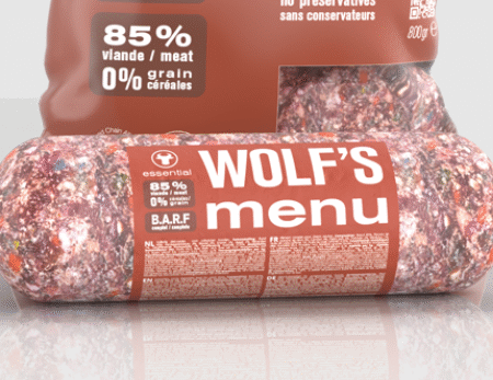 Wolf's Menu Beef Essential Roll 1kg
